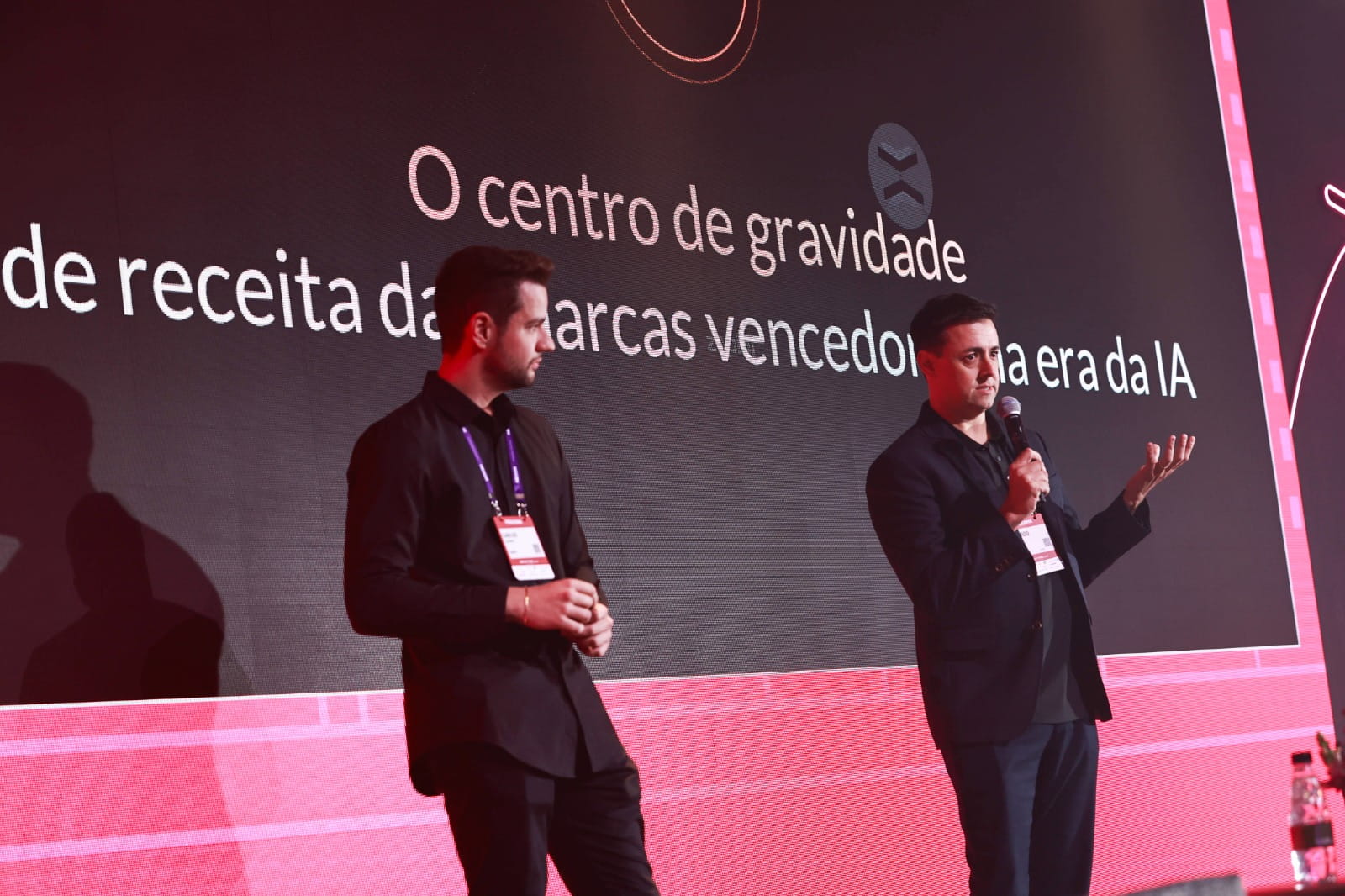 RVOPS recebe o prêmio de grande vencedora do ProXXIma IA Startups 2026